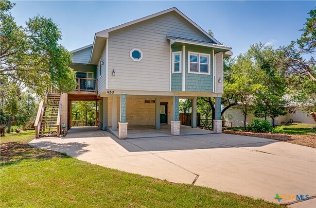 420 Lake Forest in Canyon Lake, TX - Building Photo - Building Photo