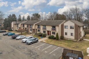 Ocean Crest in Milford, CT - Building Photo
