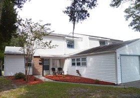 Mayport Ribault Bay Village in Atlantic Beach, FL - Foto de edificio