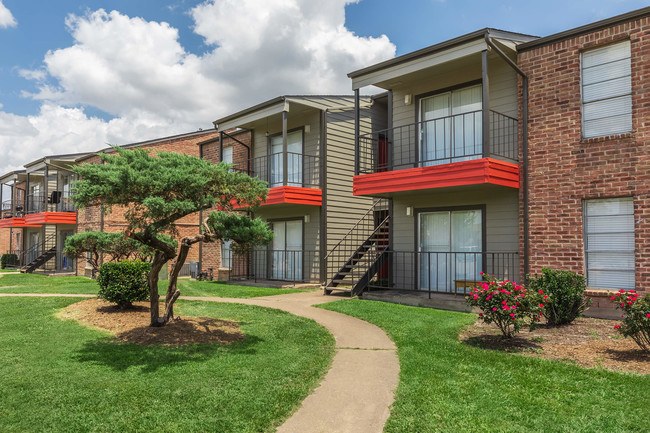 Willow Bend Apartments in Houston, TX - Building Photo - Building Photo