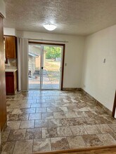 2947-2949 NW Gibson Hill Rd in Albany, OR - Building Photo - Building Photo