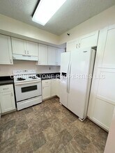 990 Ala Nanala St in Honolulu, HI - Building Photo - Building Photo