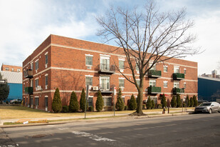 526 Avenue Z Apartments