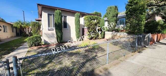 609 E San Jose Ave in Burbank, CA - Building Photo - Building Photo