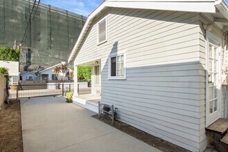 3860 Goldwyn Ter in Culver City, CA - Building Photo - Building Photo