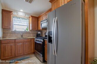 455 Ocean Blvd-Unit -25 in Long Branch, NJ - Building Photo - Building Photo