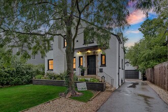 80 Brier St in Winnetka, IL - Building Photo - Building Photo