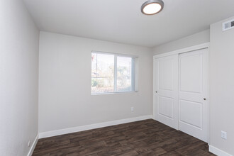 Holladay On Ninth in Salt Lake City, UT - Building Photo - Interior Photo