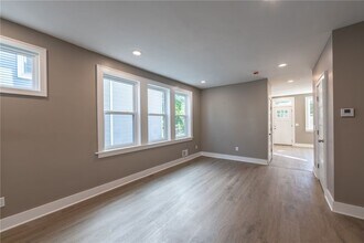 531 N Euclid Ave in Pittsburgh, PA - Building Photo - Building Photo