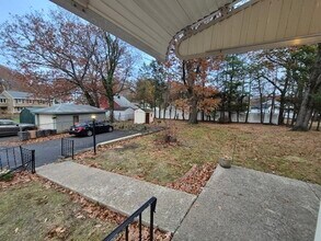 5 Lakeview Ave in Peabody, MA - Building Photo - Building Photo