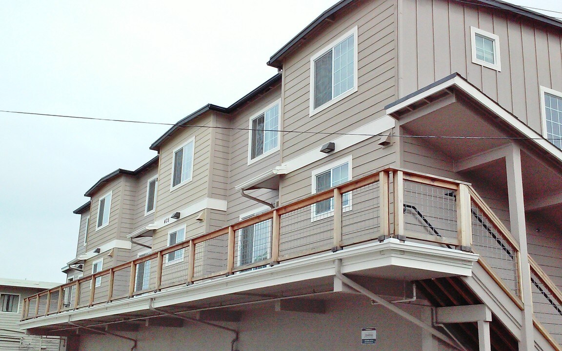 435 E 18th Alley in Eugene, OR - Building Photo
