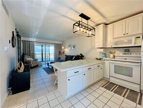 2400 S Ocean Dr in Fort Pierce, FL - Building Photo - Building Photo