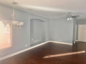 1755 Little Crow Ave in Las Vegas, NV - Building Photo - Building Photo