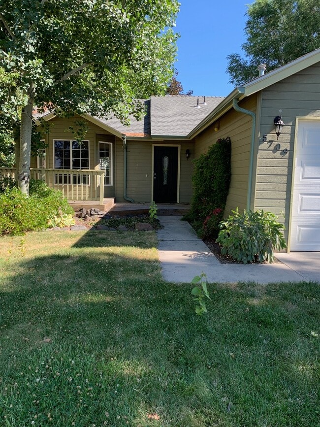 property at 5709 Bartlett Ave