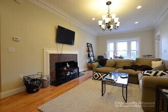 7 Cummings Rd, Unit 2 in Boston, MA - Building Photo - Building Photo