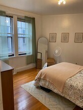 28 Sidlaw Rd, Unit 12 in Boston, MA - Foto de edificio - Building Photo