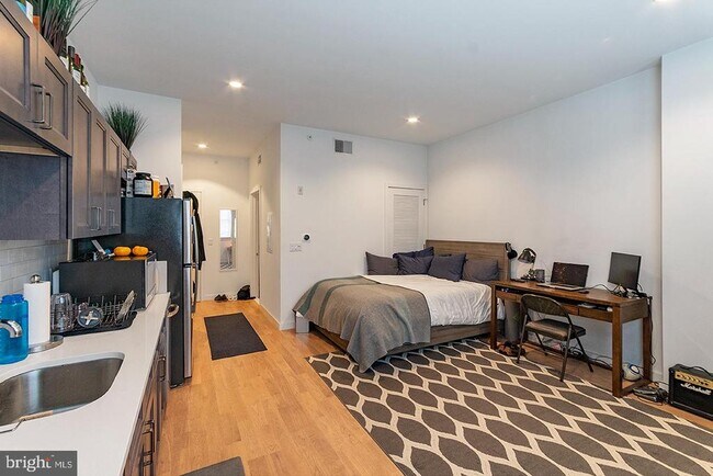 507 S 8th St in Philadelphia, PA - Building Photo - Building Photo