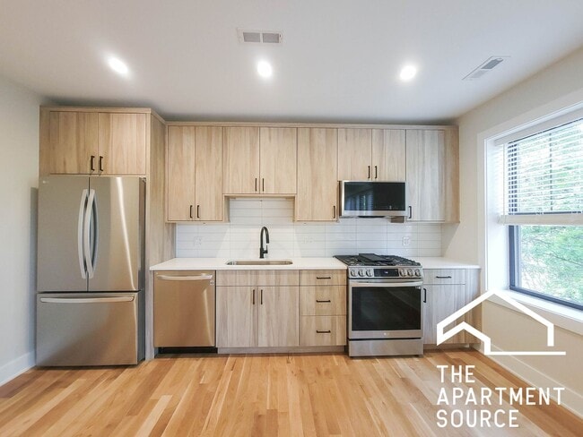 property at 2237 N Bissell St