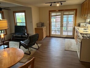 247 Broad St in San Luis Obispo, CA - Building Photo - Building Photo