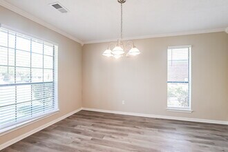 14118 Double Pine Dr in Houston, TX - Building Photo - Building Photo