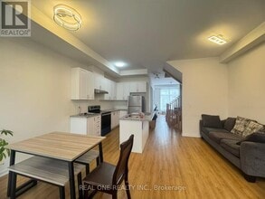 22 Andalusia Ln in Markham, ON - Building Photo - Building Photo