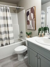 Swan Grove Apartments in Lakewood, WA - Building Photo - Building Photo