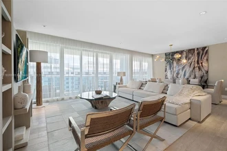 102 24th St, Unit 1704 in Miami Beach, FL - Building Photo - Building Photo