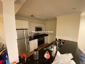 16 Chauncy St, Unit C in Cambridge, MA - Foto de edificio - Building Photo