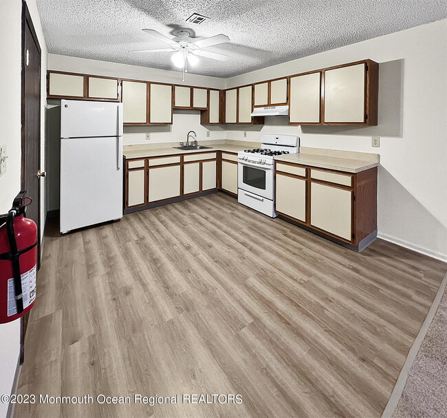 property at 2510 Belmar Blvd