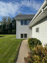 W2624 Barney Ct in Appleton, WI - Building Photo - Building Photo