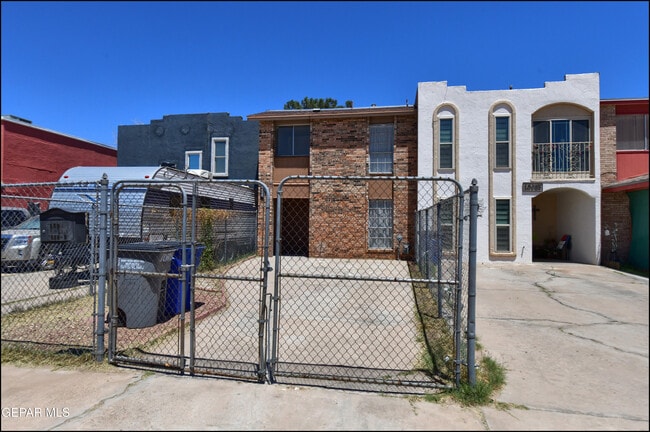 property at 10605 Kinross Ave