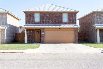 Tech Village in Lubbock, TX - Foto de edificio - Building Photo