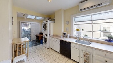 307 Tappan St in Brookline, MA - Building Photo - Building Photo