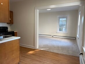 48 South Ave in Derry, NH - Building Photo - Building Photo