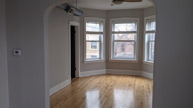 2145 W Thomas St in Chicago, IL - Building Photo - Building Photo