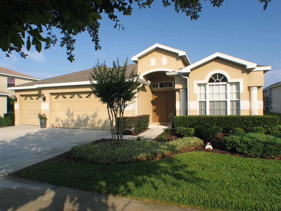 6309 Bridgevista Dr in Lithia, FL - Foto de edificio