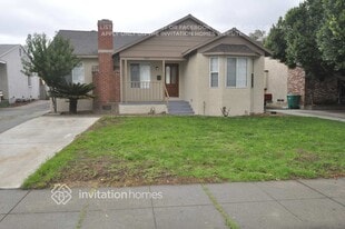 2007 7th St in San Fernando, CA - Building Photo