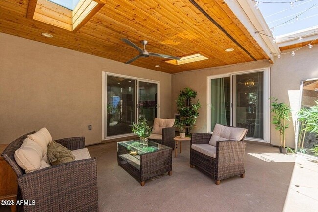 property at 5913 E Thomas Rd