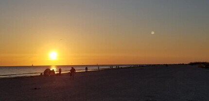 200 104th Ave, Unit #3 in Treasure Island, FL - Foto de edificio - Building Photo