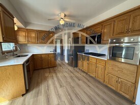 4325 N 142nd St in Brookfield, WI - Building Photo