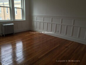36 Winchester St, Unit 5 in Brookline, MA - Building Photo - Building Photo