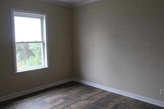 1603 Cromartie Beach Dr in Albany, GA - Building Photo - Building Photo