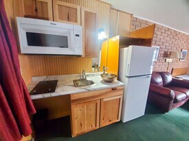 402 Battle Mountain Ave, Unit #12