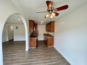 12737 Pacific Ave in Los Angeles, CA - Building Photo - Building Photo