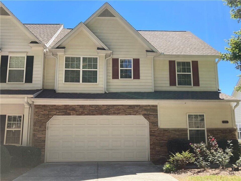 1990 Hoods Fort Cir NW in Kennesaw, GA - Building Photo