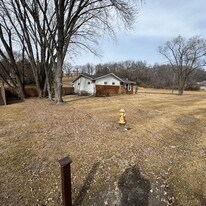 6582 Valley Dr in Bettendorf, IA - Building Photo