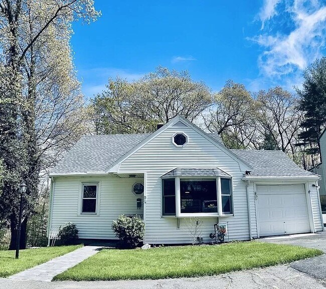 94 Dartmouth St Rentals in Lynn, MA