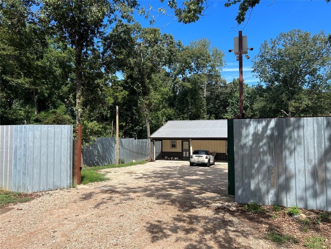 2375 Virginia St in Montgomery, TX - Building Photo - Building Photo