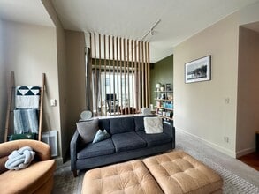 220 Lombard St in San Francisco, CA - Building Photo - Building Photo
