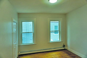 10 Clary St, Unit 2A in Cambridge, MA - Building Photo - Building Photo